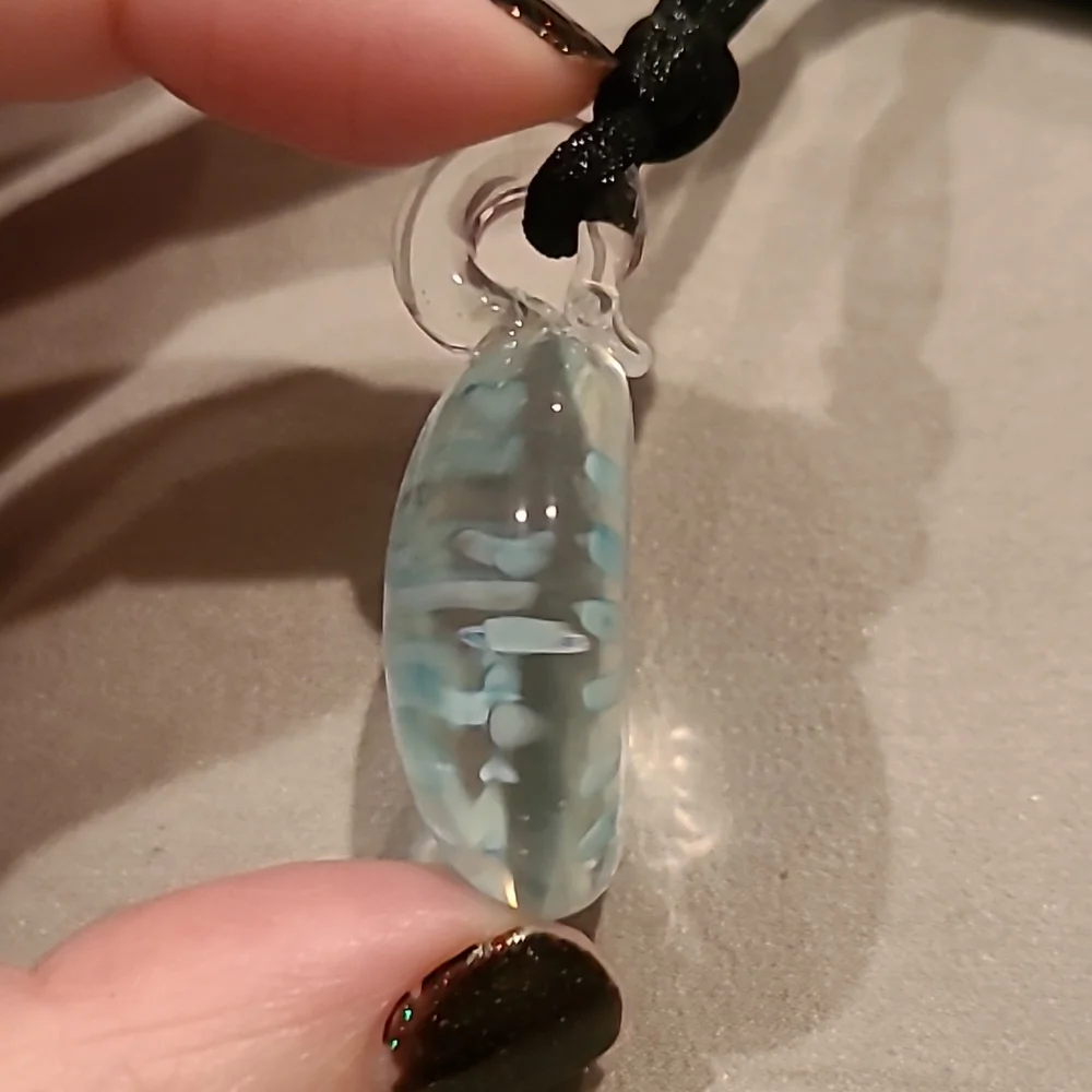 Ice blue burst glass puffy adjustable necklace - Picture 4 of 6